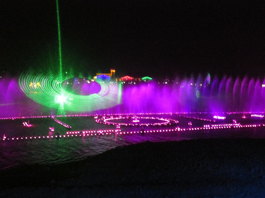레이저 수막 영사기를 가진 다채로운 RGB 옥외 레이저 광 쇼 협력 업체